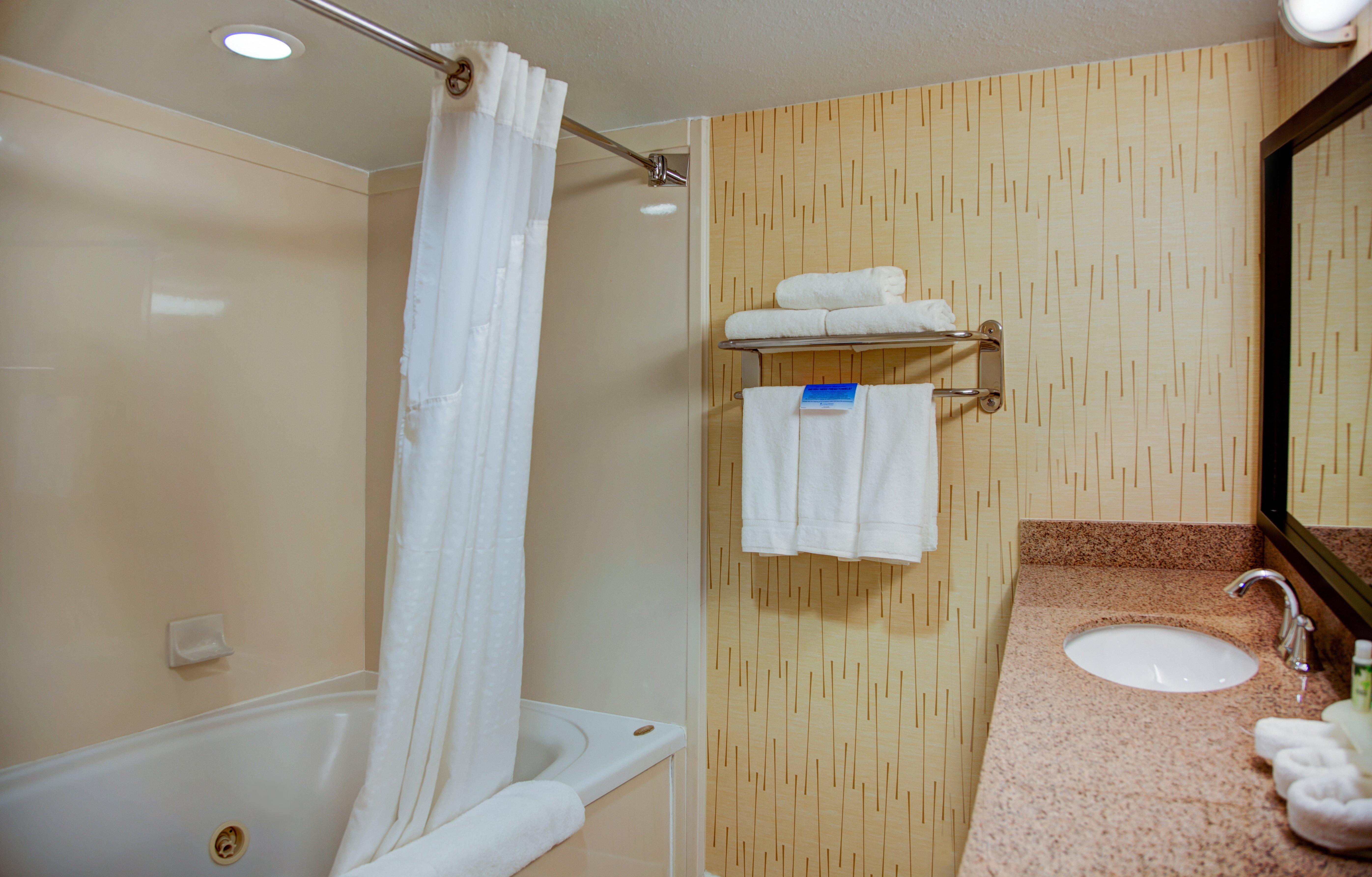 Holiday Inn Express Tyler South By Ihg Exterior photo